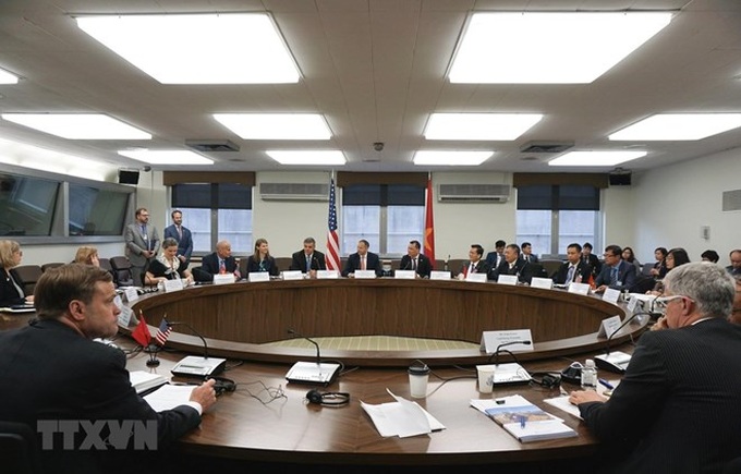 Vietnam, US vow to deepen cooperation in energy security - 1