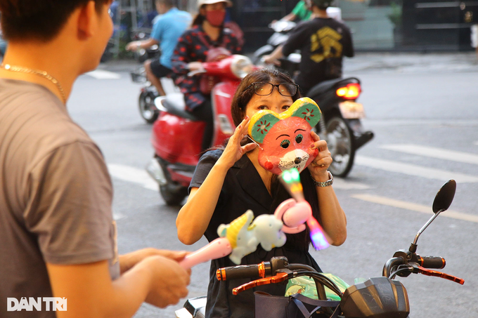 Hang Ma Street gears up for Mid-Autumn festival - 8