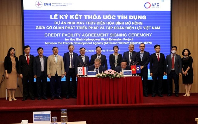 AFD provides loan of 70 million EUR for expanded Hoa Binh hydropower plant project - 1