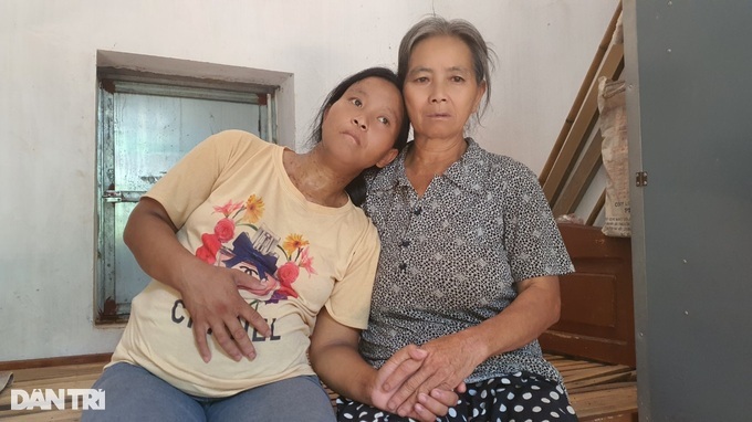 Single woman struggling with cancer needs help - 1