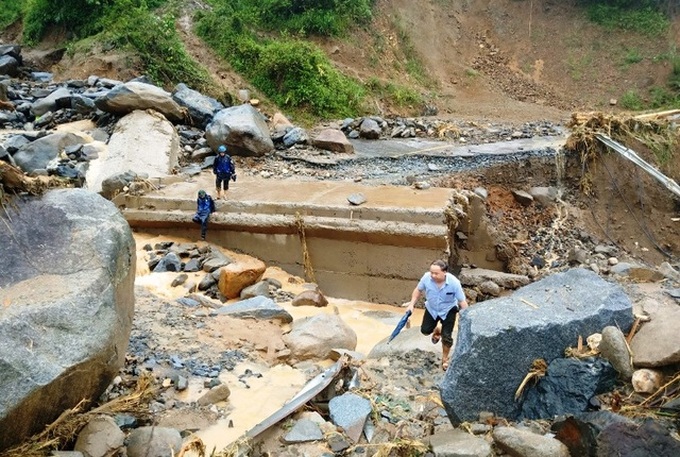 Five dead, dozen missing as foods hit northern region - 3