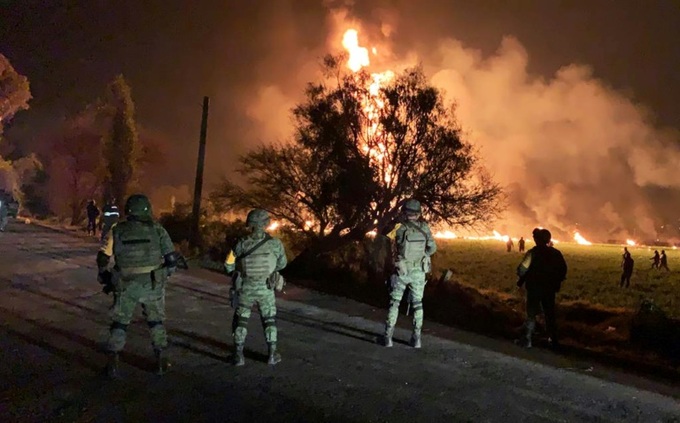 Fuel pipeline blaze in Mexico kills 20, injures dozens: officials - 1
