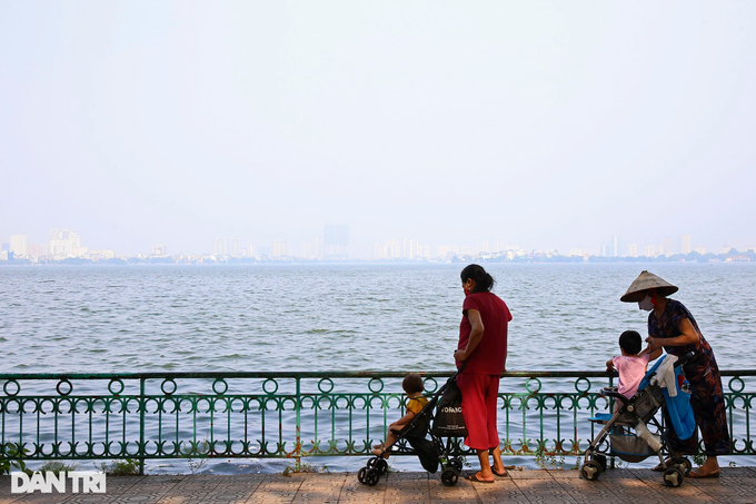 Beautiful Hanoi in autumn - 13