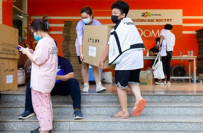 Hanoi to use dormitories as quarantine sites - 1