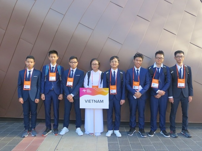 Vietnamese students win Asian Physics Olympiad medals - 1