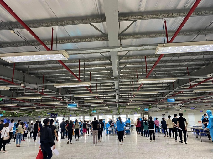 Covid-19 testing for around 80,000 workers in Bac Giang sped up - 4