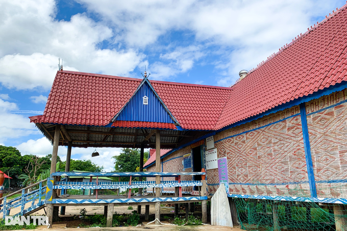 Over 100 communal houses preserved in Central Highlands province - 2