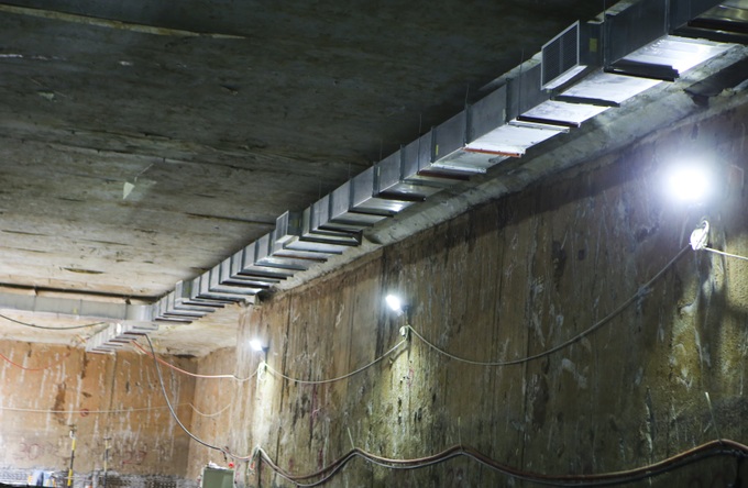 Work continues on Hanoi metro station - 5