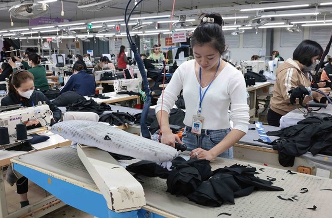 FDI flow into garment and textile sector bounces back - 1 FDI flow into garment and textile sector bounces back - 1