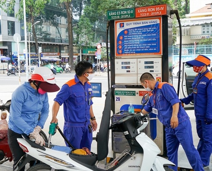 Petroleum prices continue falling - 1