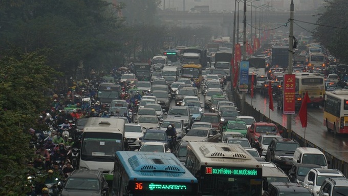 Capital's southern exits congested as people leave for Tet - 5
