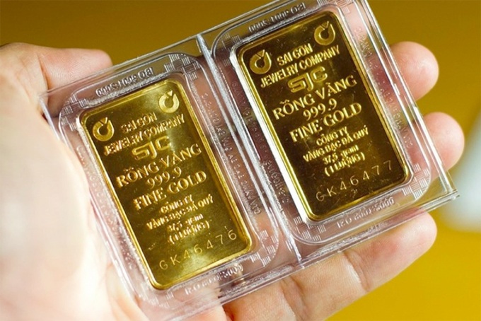 Gold prices hit nearly VND80 million per tael - 1 Gold prices hit nearly VND80 million per tael - 1