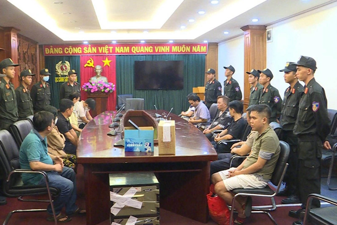 Police crackdown on large-scale online football betting ring - 1