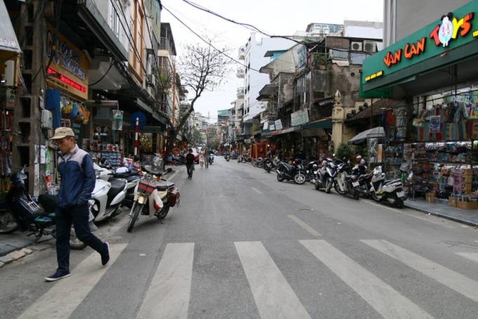 Hanoi streets deserted amid Covid-19 fear - 6