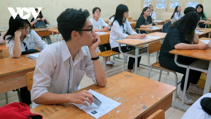 High-school students to sit graduation exams early this year - 1