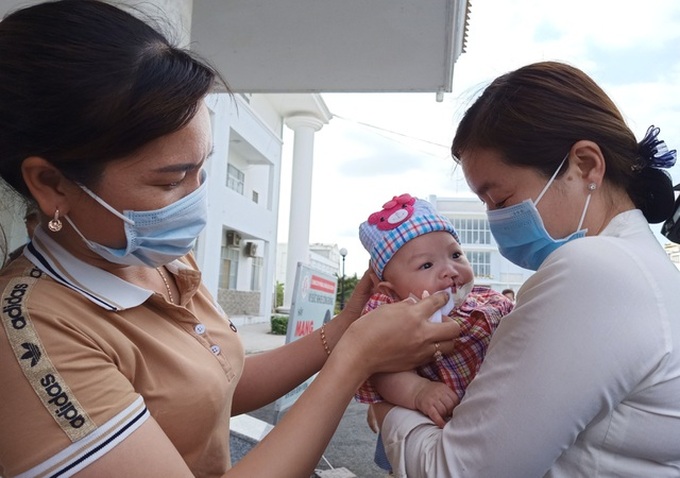 Abandoned baby with cleft palate sent to social protection centre - 2 Abandoned baby with cleft palate sent to social protection centre - 2