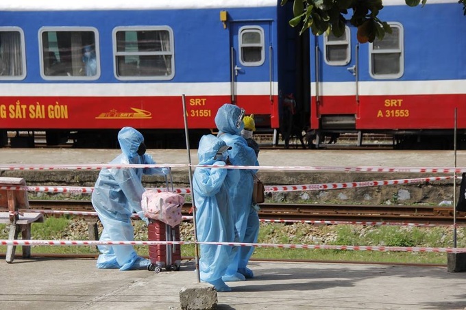 Ha Tinh and Quang Tri to receive southern returnees - 1 Ha Tinh and Quang Tri to receive southern returnees - 1