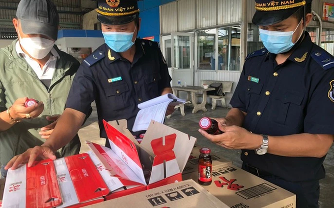 Ho Chi Minh City to auction unclaimed Russian Vodka - 1