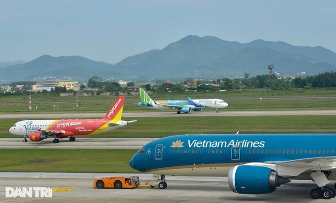 Airlines forecast to lose over 15 trillion VND in 2021 - 1
