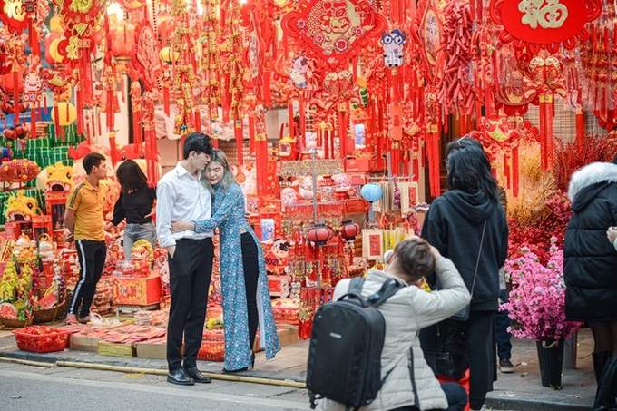 Hanoi street full of Tet colours - 8 Hanoi street full of Tet colours - 8