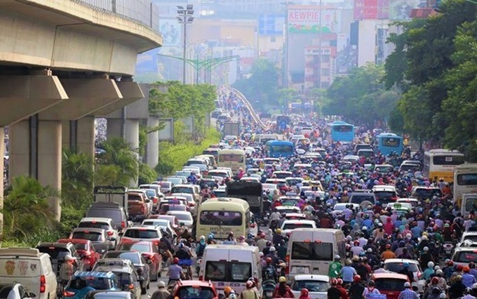 Hanoi to spend VND1.8 trillion addressing traffic congestion - 1 Hanoi to spend VND1.8 trillion addressing traffic congestion - 1
