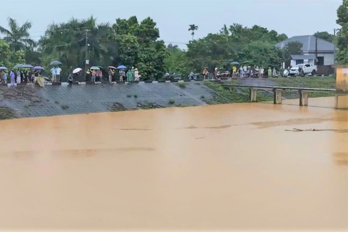 Two children missing in Hoa Binh flash flood - 1 Two children missing in Hoa Binh flash flood - 1