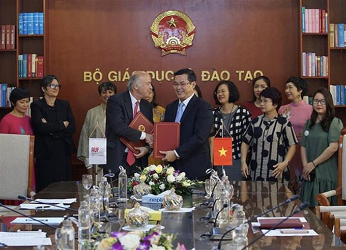 Education ministry inks deal with Francophone University Association - 1