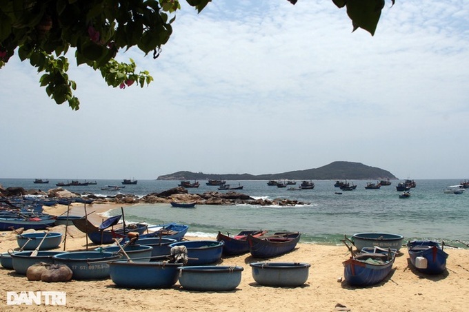 Pristine beauty of Phu Yen fishing village - 1 Pristine beauty of Phu Yen fishing village - 1