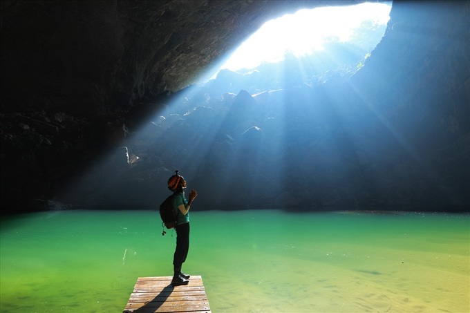 Miss Vietnam 2018 H'Hen Nie explores Son Doong Cave - 6