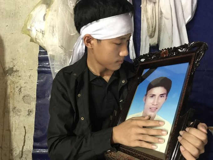 Poor boy seeks help following death of parents and brother - 1