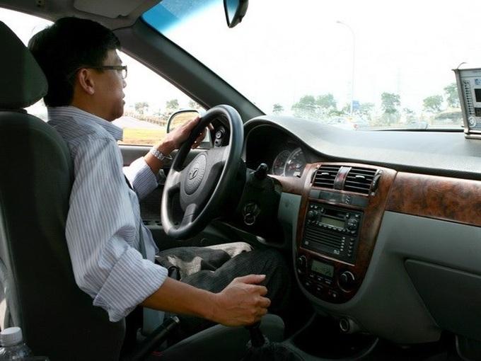 Transport ministry proposes banning driving more than 3 hours at night - 1