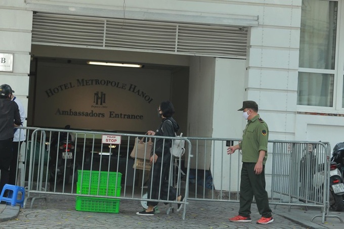 Hotel Metropole Hanoi suspended for coronavirus prevention - 2