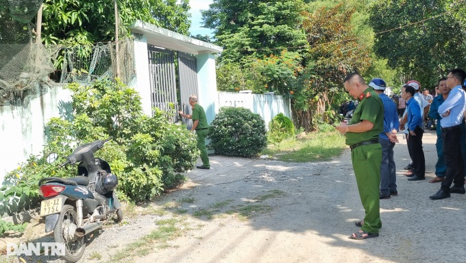 Two dead, two injured in Quang Ngai stabbing - 1