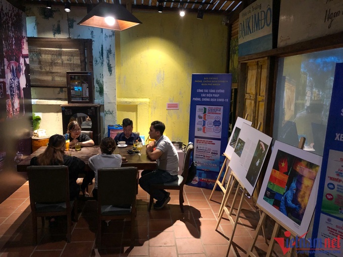 Exhibition looks back at anti-Covid-19 activity in HCM City - 2 Exhibition looks back at anti-Covid-19 activity in HCM City - 2