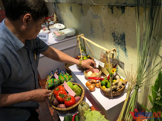 Exhibition looks back at anti-Covid-19 activity in HCM City - 15 Exhibition looks back at anti-Covid-19 activity in HCM City - 15