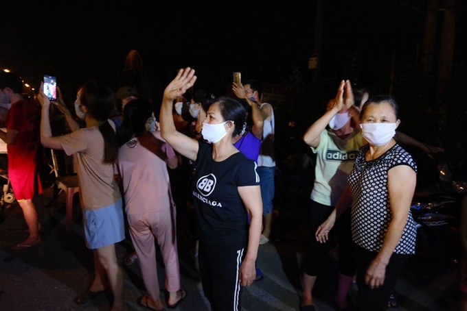 Lockdown on Hanoi’s Covid-19-hit area removed - 7