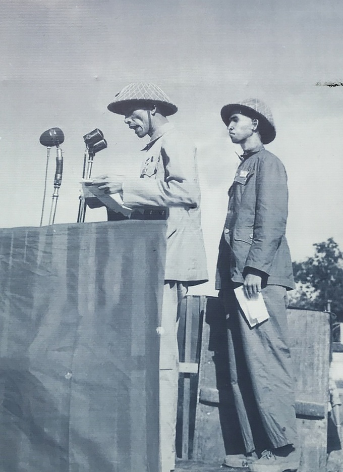 Hanoi historic flag raising ceremony 65 years ago - 6 Hanoi historic flag raising ceremony 65 years ago - 6