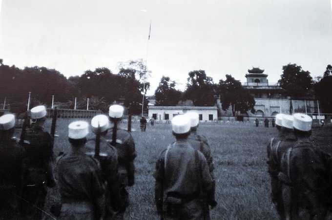 Hanoi historic flag raising ceremony 65 years ago - 7 Hanoi historic flag raising ceremony 65 years ago - 7