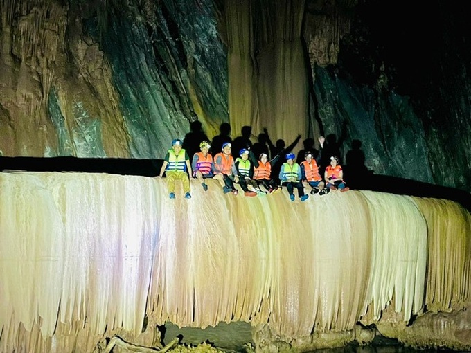 Quang Binh issues warning over cave preservation concerns - 2 Quang Binh issues warning over cave preservation concerns - 2