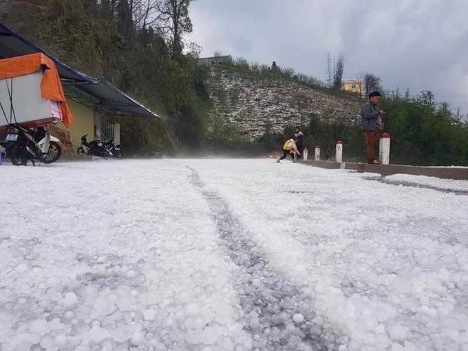Hail ravages northern mountainous province - 3