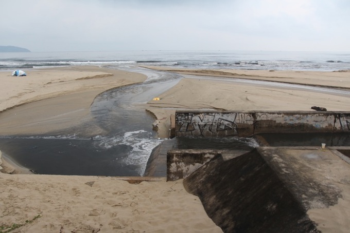 Danang wastewater treatment to help prevent beach pollution - 1 Danang wastewater treatment to help prevent beach pollution - 1