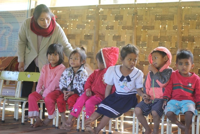 Kon Tum school threatened by erosion - 3 Kon Tum school threatened by erosion - 3