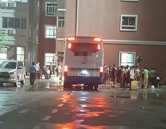 More Chinese quarantined after illegal entry into Vietnam - 1