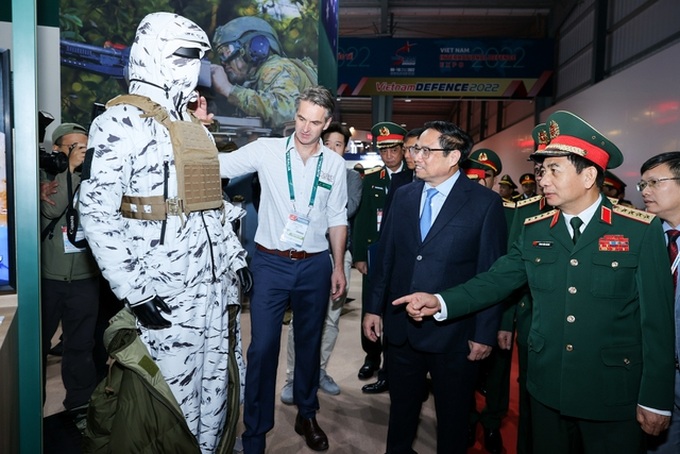 PM attends inauguration of Vietnam International Defence Expo 2022 - 2