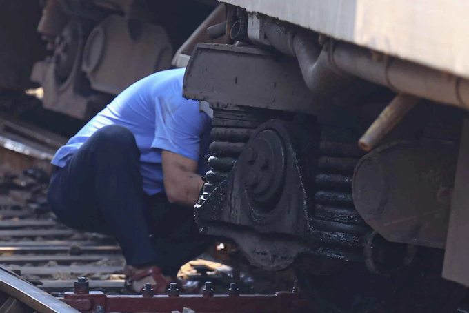 Train derails in Hue - 6