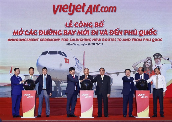 Vietjet Air opens new air routes at Phu Quoc Airport - 1