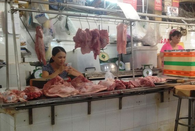 Sharp pork price fall hit pork traders - 1 Sharp pork price fall hit pork traders - 1