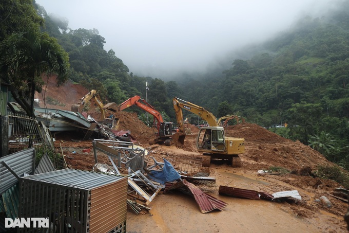 Lam Dong landslide kills four - 1