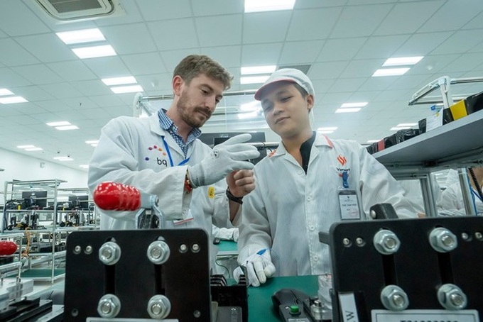 Vietnamese firms invest 183 million USD abroad - 1 Vietnamese firms invest 183 million USD abroad - 1