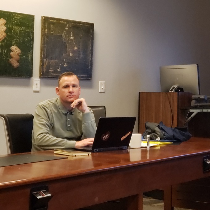 The American professor who pushes a Vietnamese student beyond boundaries - 1